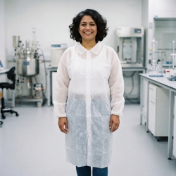 Polypropylene Gown with Front Velcro Closure - FIELD